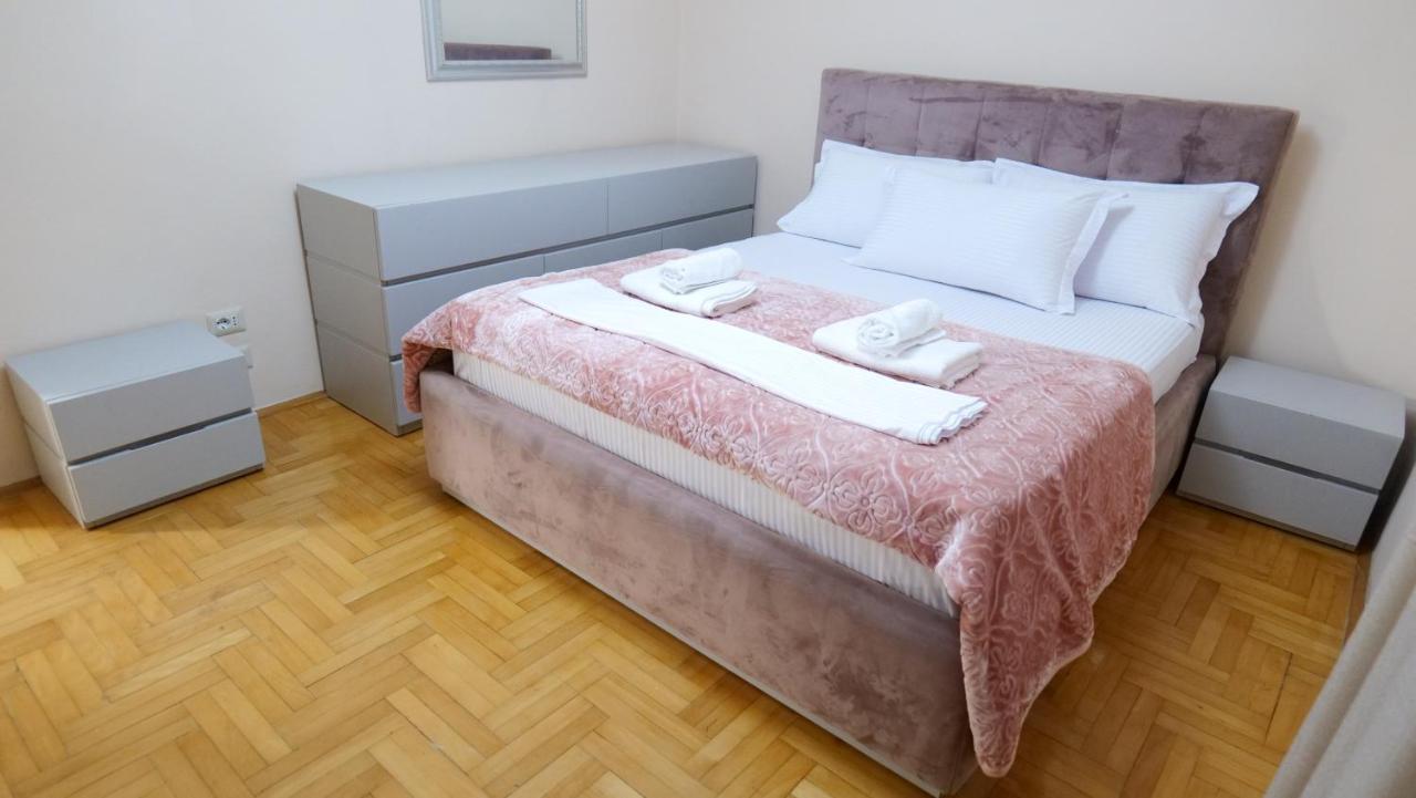 City Center Apartment Niko 04 Tirana Buitenkant foto