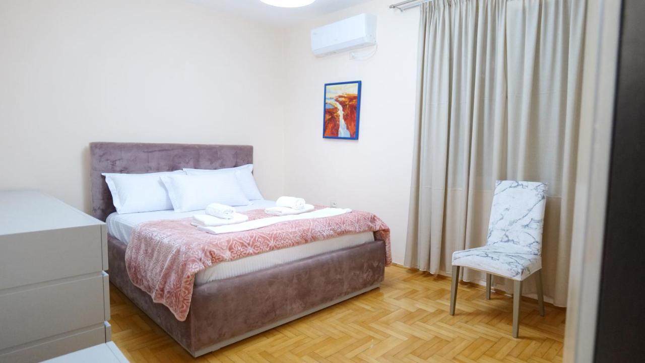City Center Apartment Niko 04 Tirana Buitenkant foto